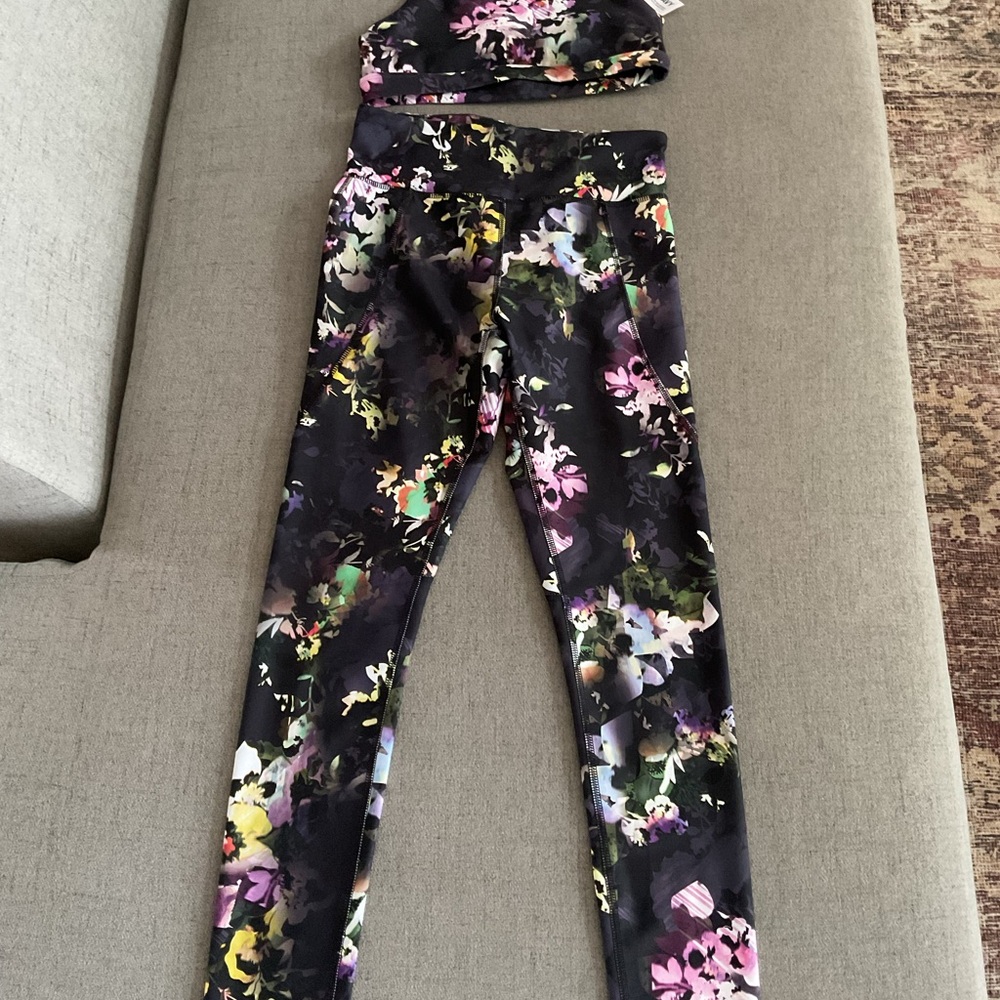 Old Navy Powersoft Girls Floral Activewear Set, brand new with tags